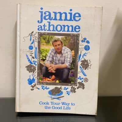 Jamie Oliver: Jamie at Home