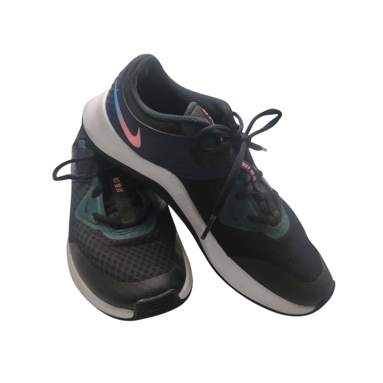 Womens size 8 Nike runner (s)