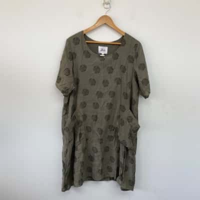 La Mode Plus Green Short Sleeve Mini Dress  Size 14 