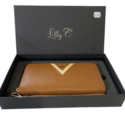 Lilly C Wireless Phone Charging Purse