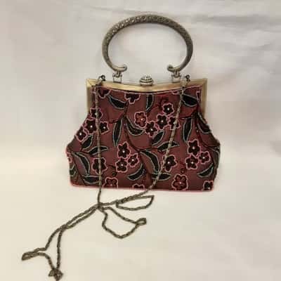 Burgundy tone sweet feminine embroidered burnished metal clasp with clear stones and chain shoulder strap Bag