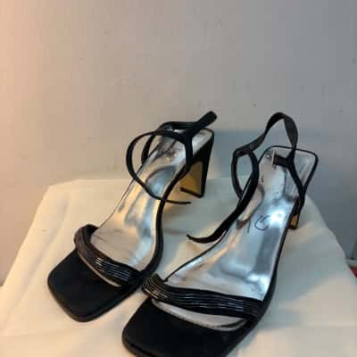 Squared Retro - Black Heels 