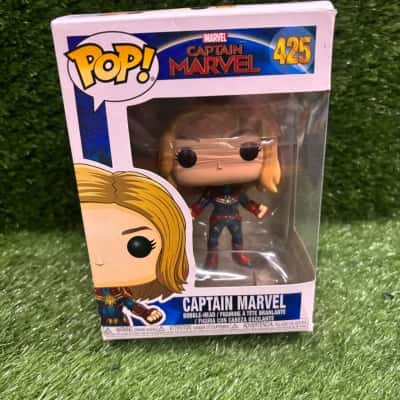 Funko Pop! Captain Marvel #425
