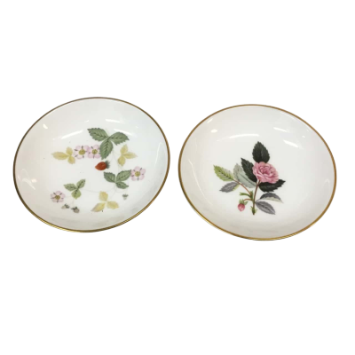 Wedgwood Bone China Floral Dishes Approx 10 x 2cm