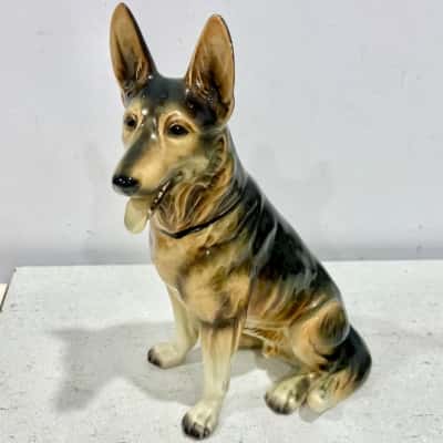 Vintage German Shepard Ceramic Figurine 2302