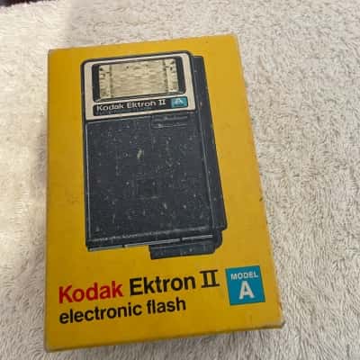 Kodak Ektron II Electronic Flash Cat 110 6855, Model A, C102