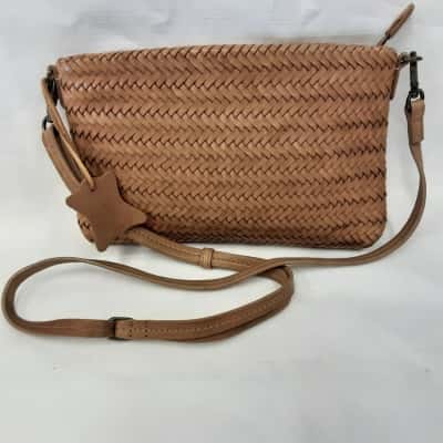 Colorado Womens Brown midsize Colorado pure leather plaited Style zippered shoulder bag