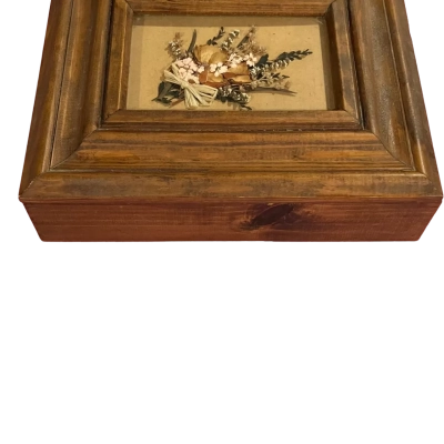 Vintage - style wooden jewelry box 