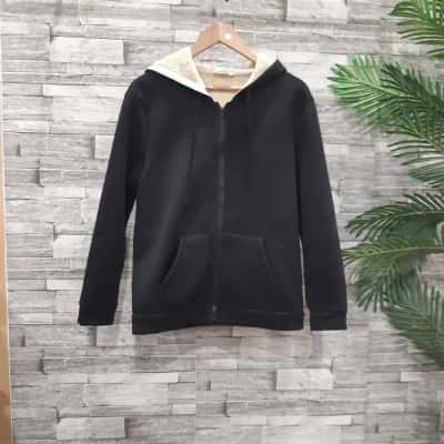  Womens  Size XL Hooded Jacket / Winter Jacket Black  