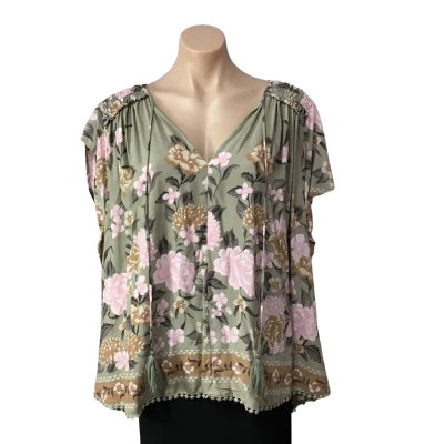 Jaase Womens Size M Khaki Green / White / Beige / Pink / Brown Floral Short Sleeve Top (new)
