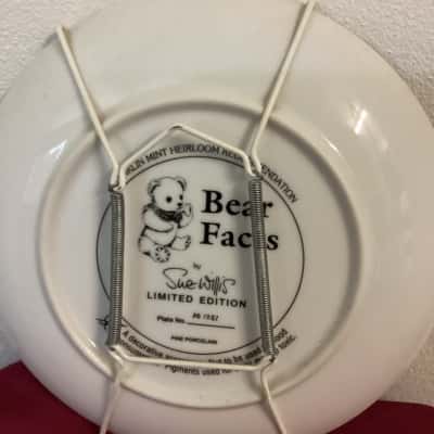 Franklin Mint collectable plate “Bear Facts”