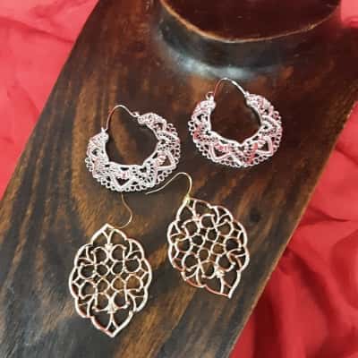 1 pair of  Silvertone Bohemian style filigree Hollow cut out flower hoop earrings and 1 pair Gold Tone filigree dangal earrings