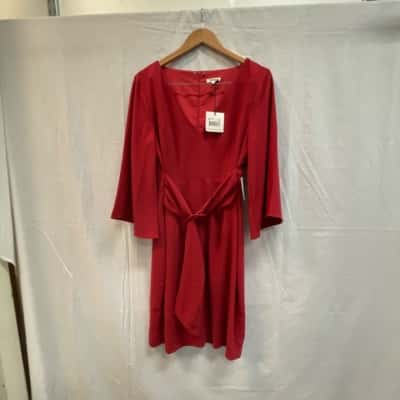 Womens Tussah the label Size 14 Red dress