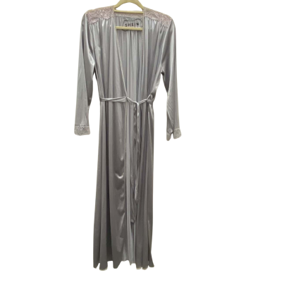 Shein Womens Silver Robe Size 16  