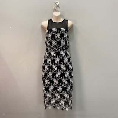Tokito Womens  Size 8 Cocktail Dress Black  / Floral / White 