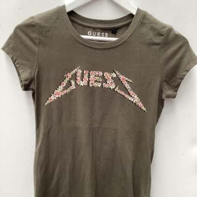 Guess Womens  Size S Tank Top Green /  ditsy rock logo tee 