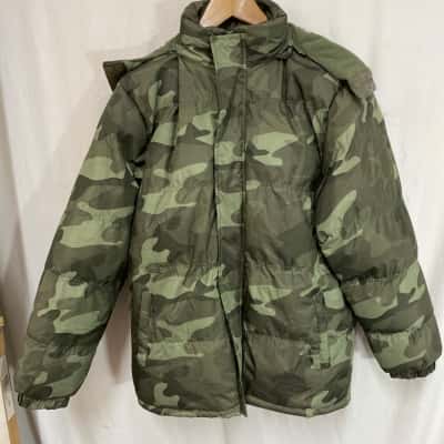  Womens Camouflage / Green jacket