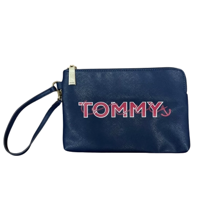 Tommy Hilfiger Womens Wristlet 