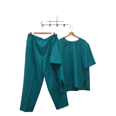 Vintage Australian Inspiration  Womens  Size 18 Top and Pants Green 