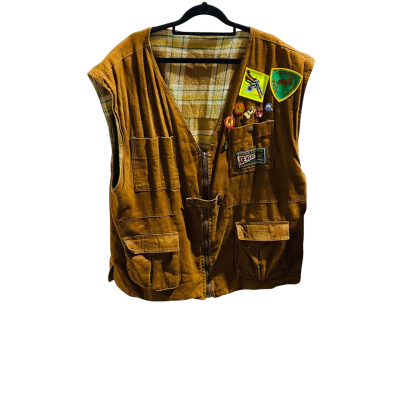 Joe Wear Hunting Fishing Vest Jacket With Badges and Pins Brown