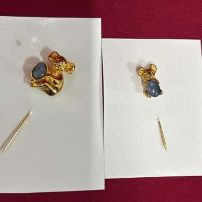 Qantas Airlines Gold Tone Koala Stick Pin Faux Opal 