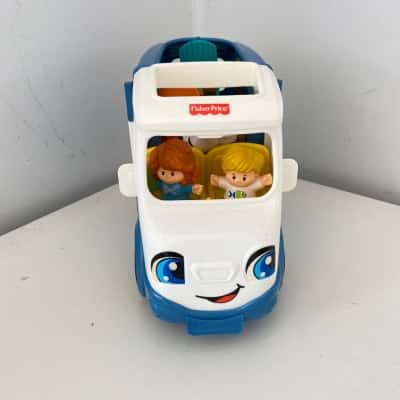 Fisher Price Little People Camper With People