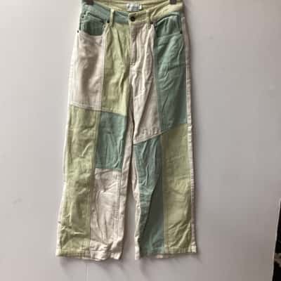Ghanda Womens  Size 8 Casual Pants cord F