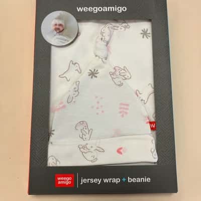 WeegoAmigo Jersey Wrap and Beanie