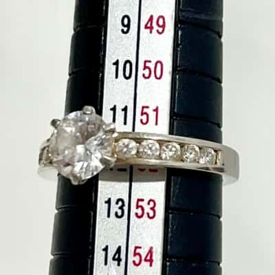 925 Silver Large Diamonte Ring w/small diamontee Detai