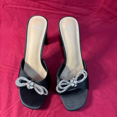 Novo Women's  Size 10 Heels Black  with Diamante Bow