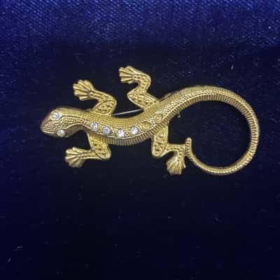 Vintage Lizard Brooch w/  Diamantes 