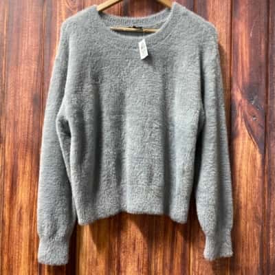 Dotti  Size L Grey jumper new 