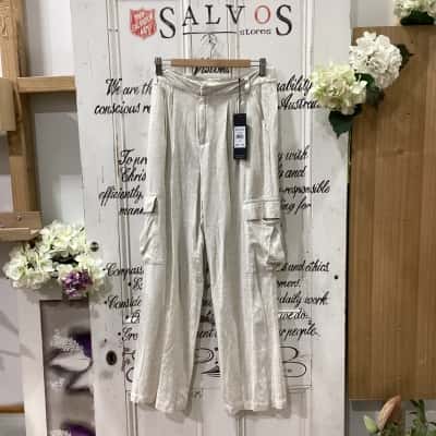 Silent Theory Brand! BNWT RRP $89.95! OATMEAL COLOURED HENLEY STRAIGHT LEG CARGO STYLE PANT! Womens  Size 10 Cargo Pants / Straight Leg Pants Beige 