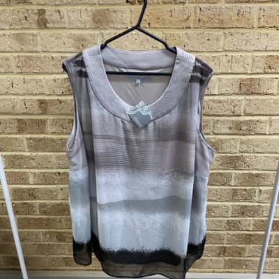  Womens chesca mink cami Size 24 
