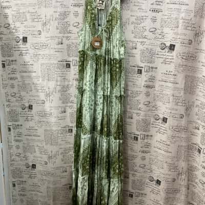 Jaase Womens  Size S Maxi Dress Green paisley pattern