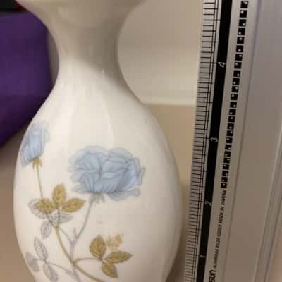 Wedge wood vase
