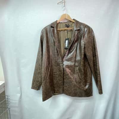 Pretty Little Thing Womens  Size 14 Blazer Animal print / Brown 