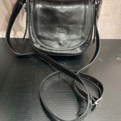 TORO Firenze Leather Cross Body Bag - Black 