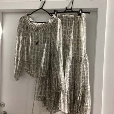 Tigerlily Women’s set - Size 6 