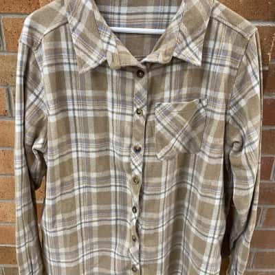 White Fox Womens  Size M / S Flannelette Shirt 