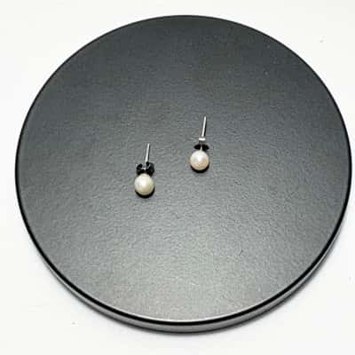 925 Sterling Silver Pearl Stud Earrings 
