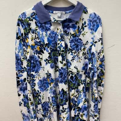 Victoria Hill Women's Size 14 Long Sleeve, Button Up Top Blue / Floral / White 