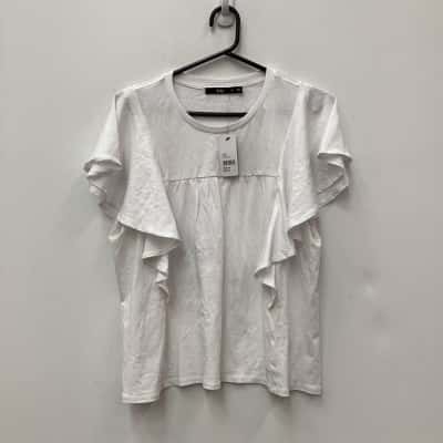 NEW - Sportsgirl Womens white   frilled sleeves top Size M 