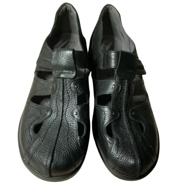 Homyped Black Leather Velcro Shoes Size 10