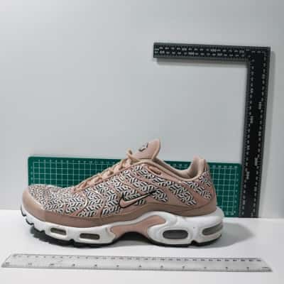 Nike Air Max Plus Size 12US UK9.5 EUR44.5 "United In Victory" sneakers in the Hemp/Summit White/Black PreOwned As Is 