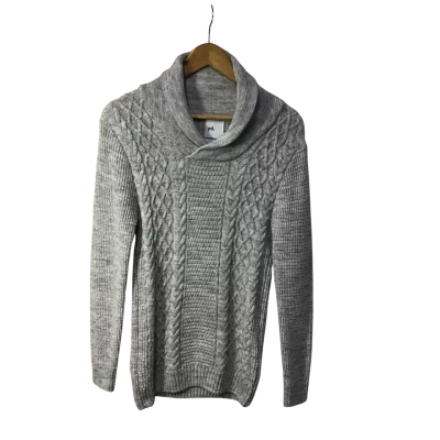 Yd. Mens Size 2XS Grey Cable Pattern Finn Shawl Knitted Jumper (new)