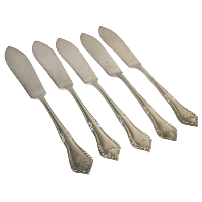 Vintage Knives as pictured