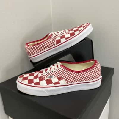 Vans Mens Size 8, Women’s Size 9.5 Checked / Red / White 