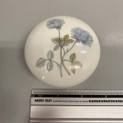 Wedgwood Bone China Small Trinket Box With Ice Rose Pattern