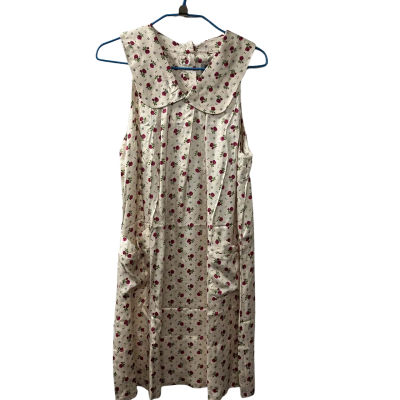 'Hi There' by Karen Walker Women's  Size 12 Sleeveless Below-The-Knee Dress with Cream base & Pink/Green Roses